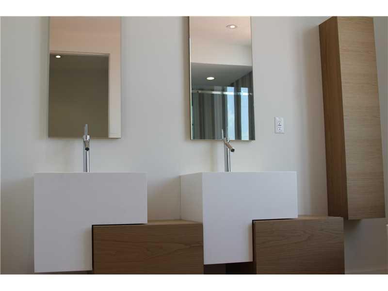 BISCAYNE BEACH-2ND ADDN - Residential
