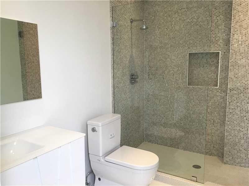 BISCAYNE BEACH-2ND ADDN - Residential