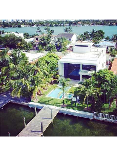 BISCAYNE BEACH-2ND ADDN - Residential