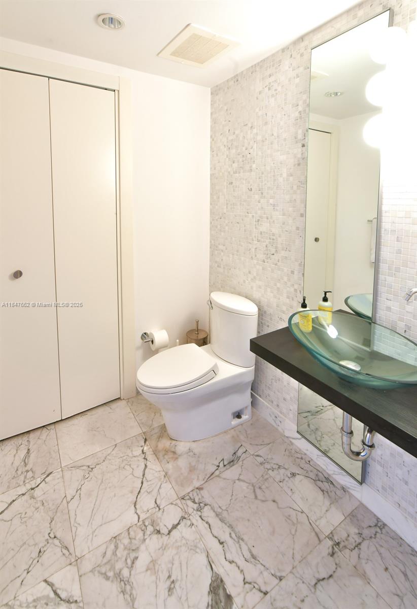 EPIC WEST CONDO - Residential Lease