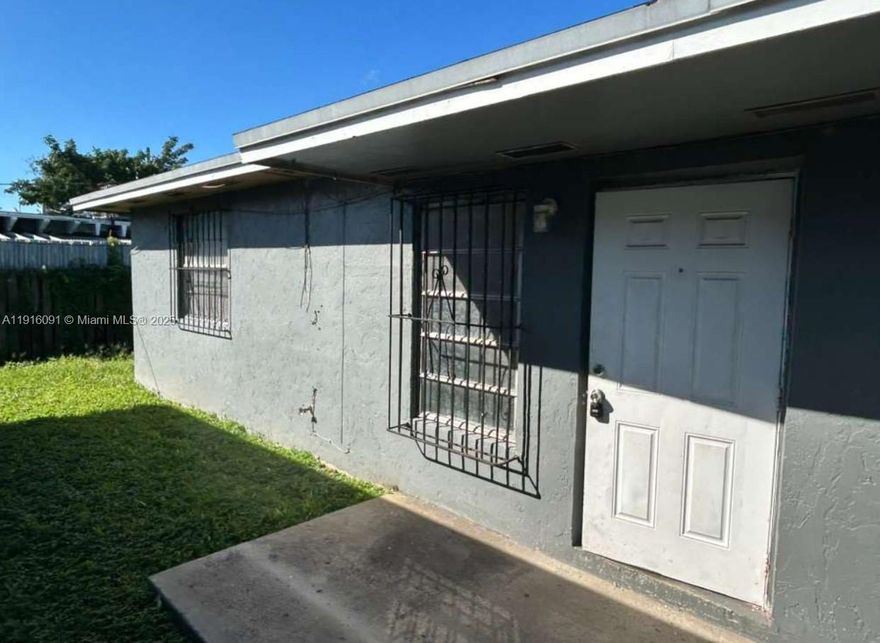 Great Unit 2/1 , fast approval, Section 8 welcome, no HOA