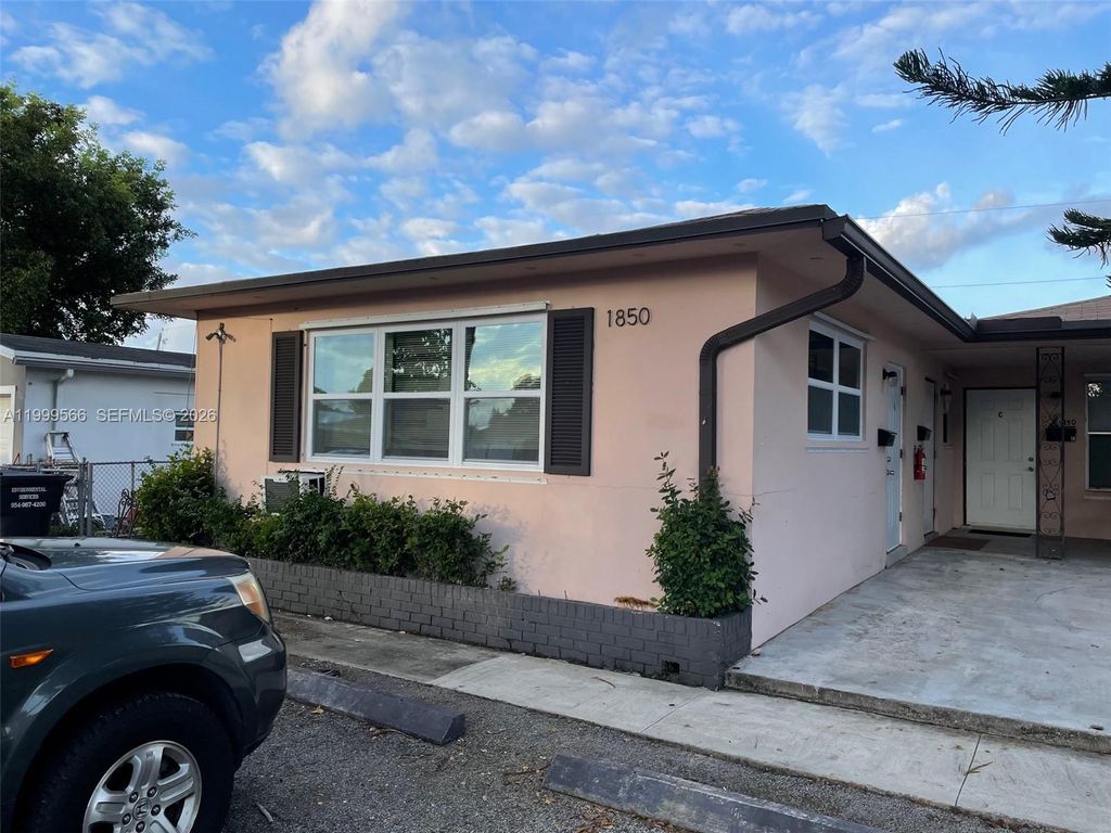 Photo of 1850 N 27th Ave #A, Hollywood, FL 33020 (MLS # A11999566)