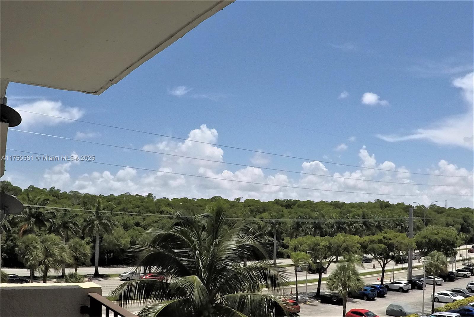 2903 Ne 163rd St 404, North Miami Beach, Miami-Dade County, Florida - 1 Bedrooms  
2 Bathrooms - 