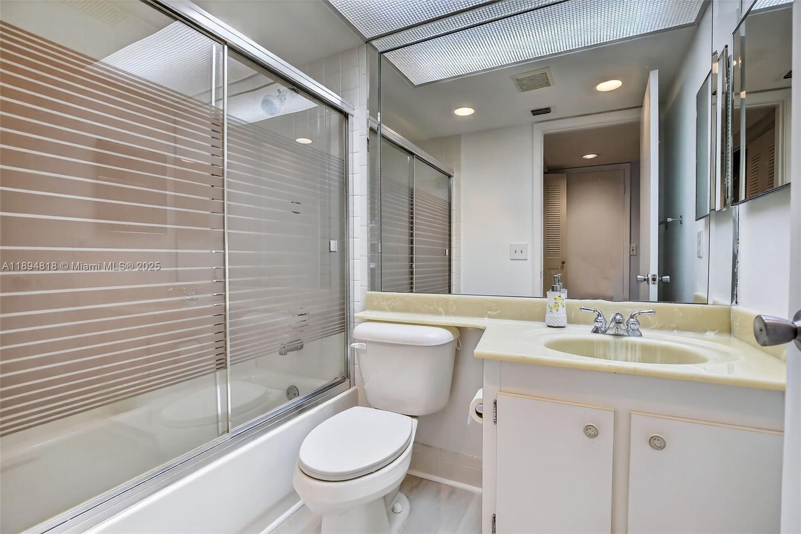 BUCKINGHAM AT CENTURY VIL - Residential Lease