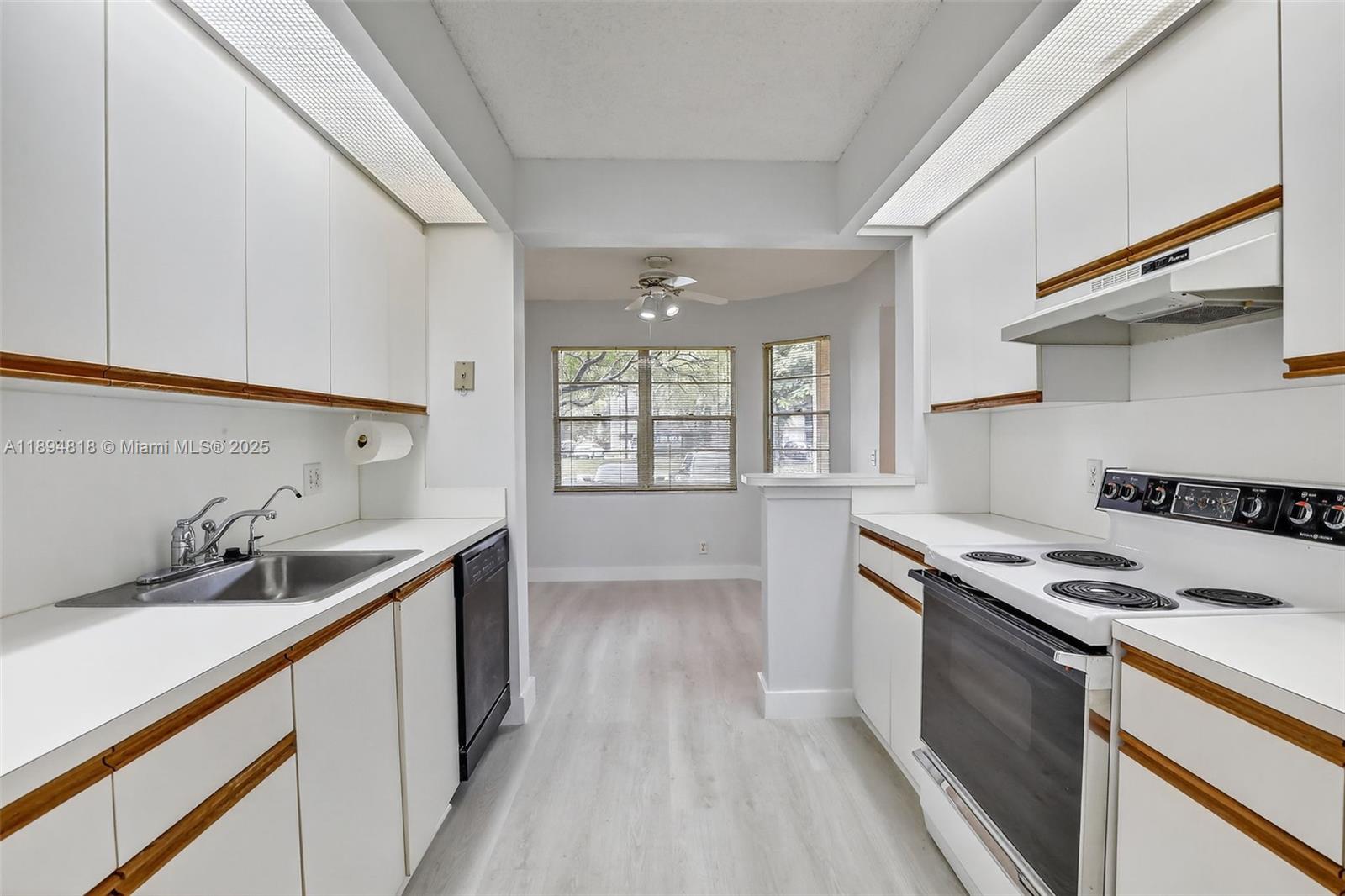 BUCKINGHAM AT CENTURY VIL - Residential Lease