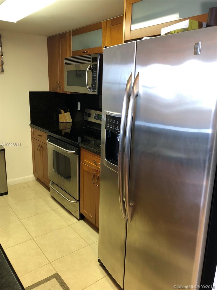 BREEZE CONDO - Residential