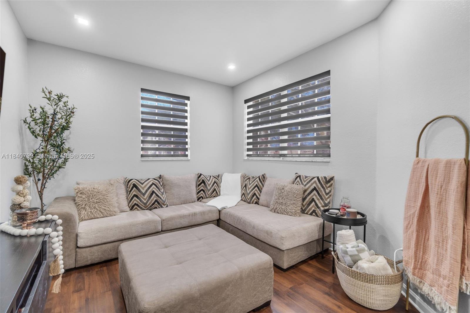 PORTOFINO VILLAS WEST - Residential