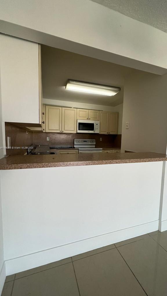 CORAL GATE EAST CONDO - Residential