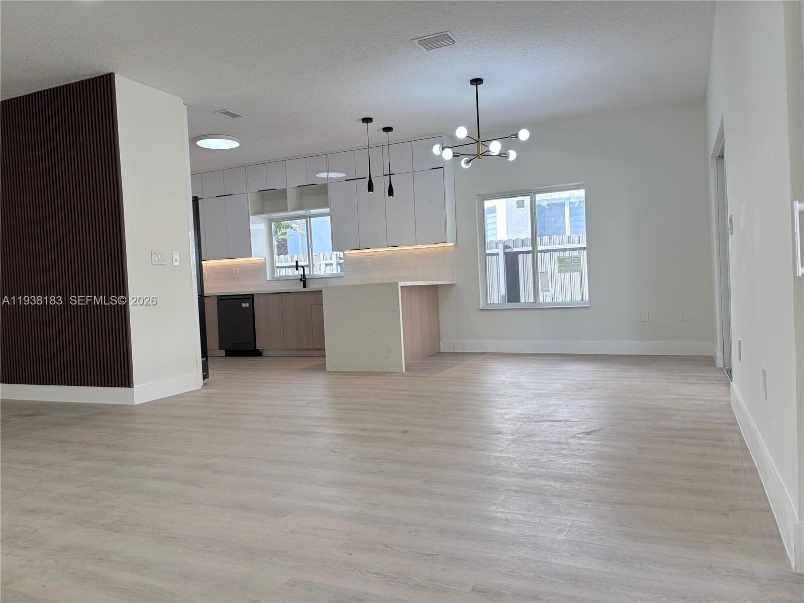 DON ELIAS ESTATES - Residential