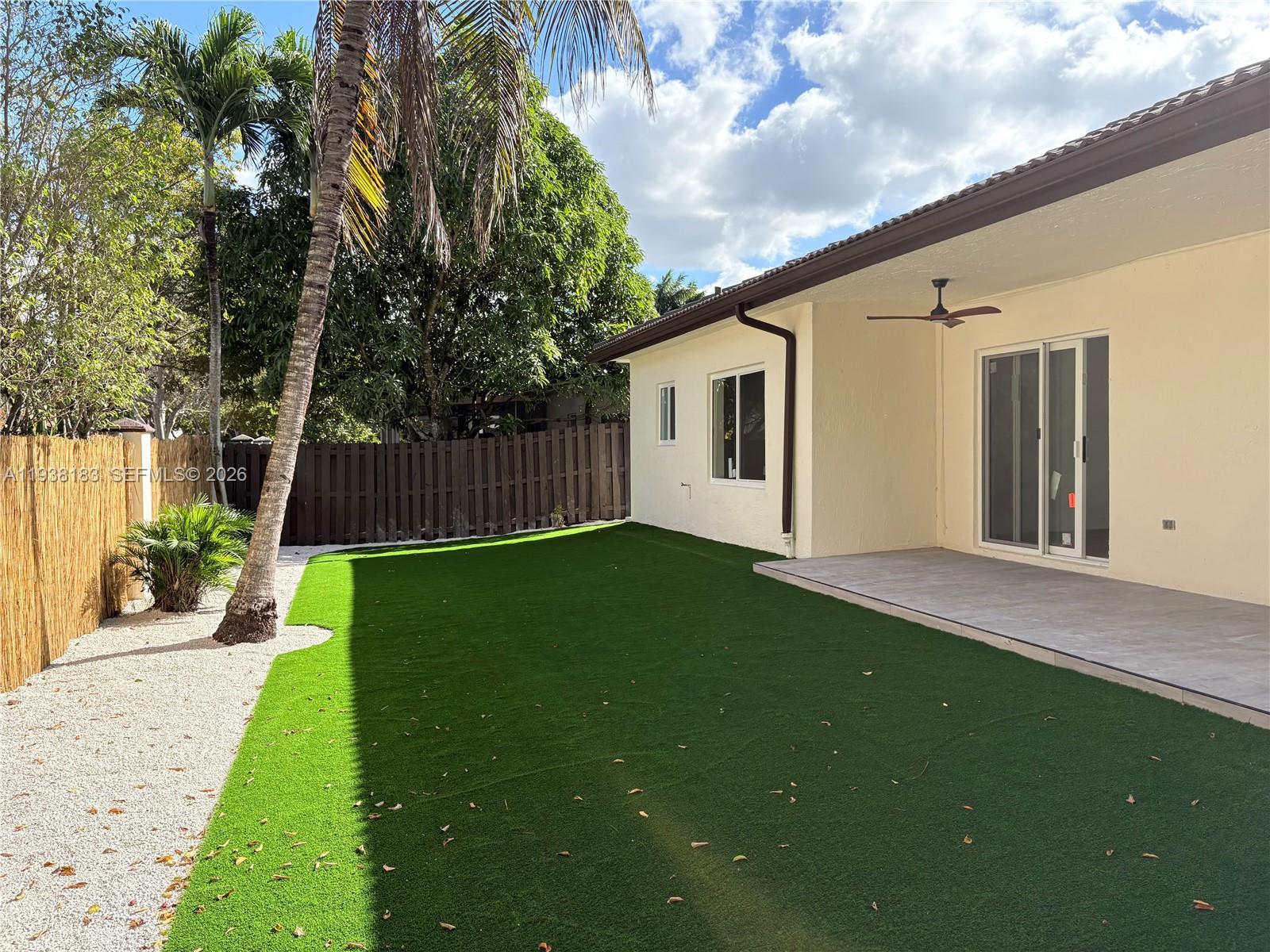 DON ELIAS ESTATES - Residential