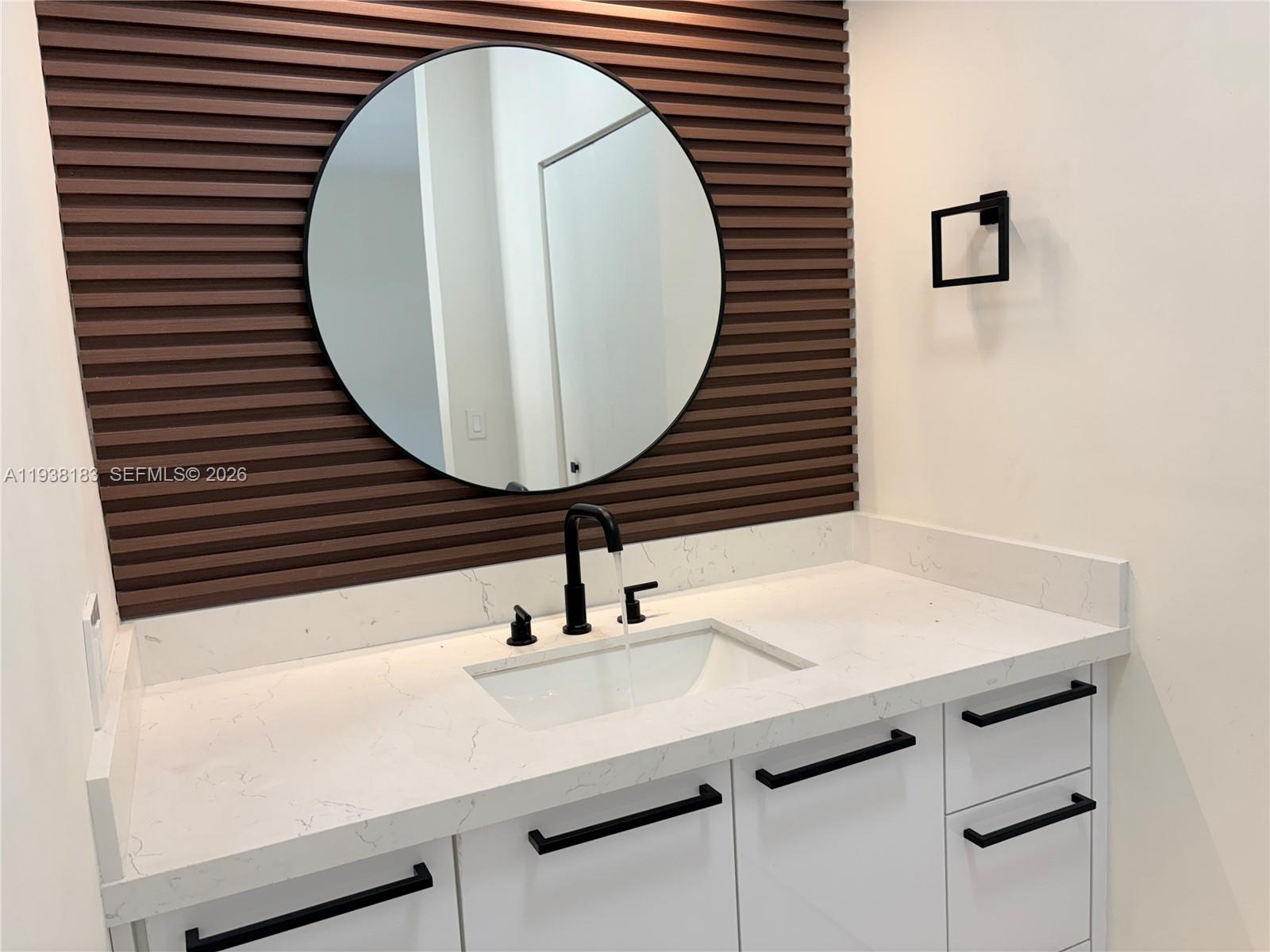 DON ELIAS ESTATES - Residential