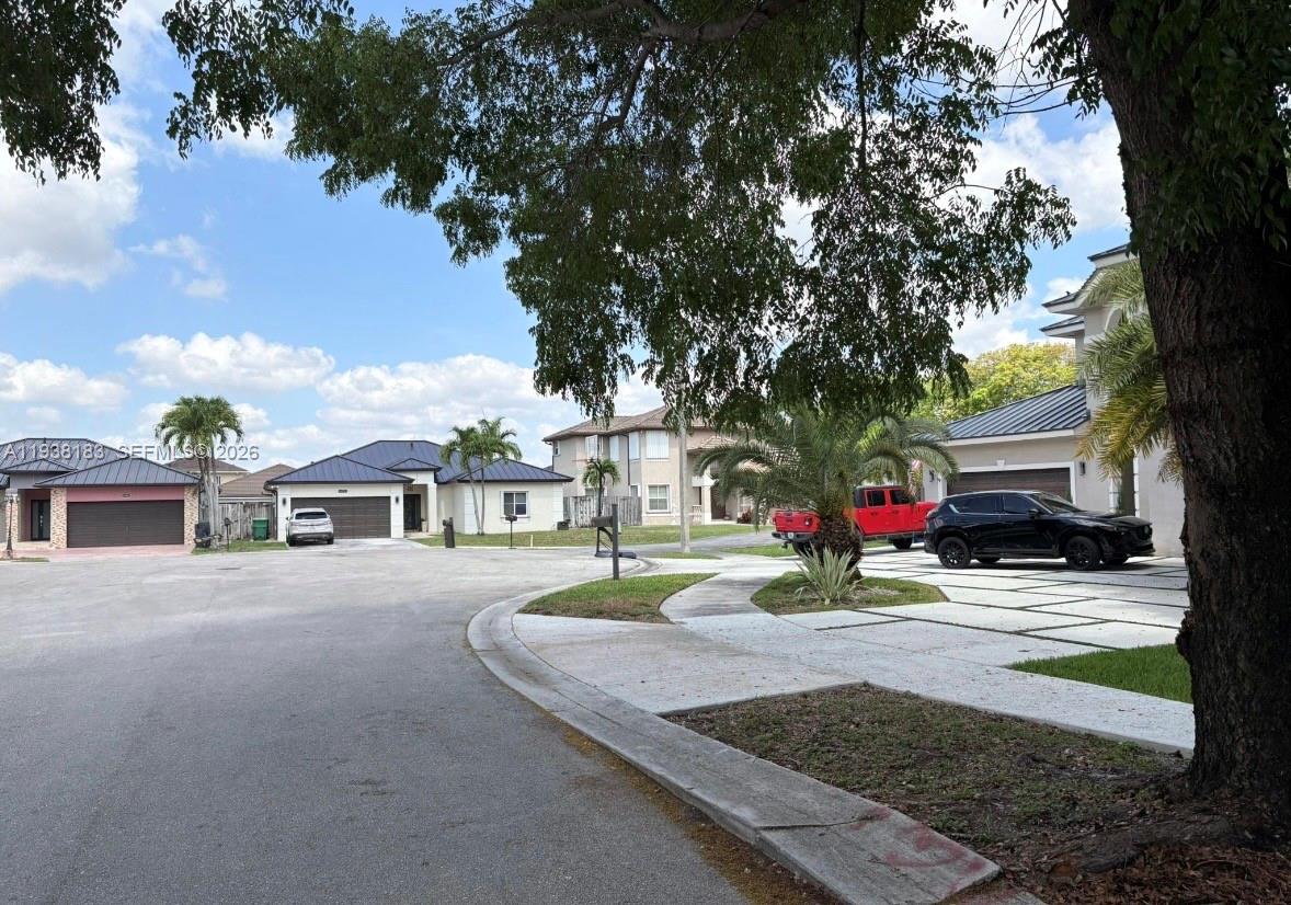 DON ELIAS ESTATES - Residential