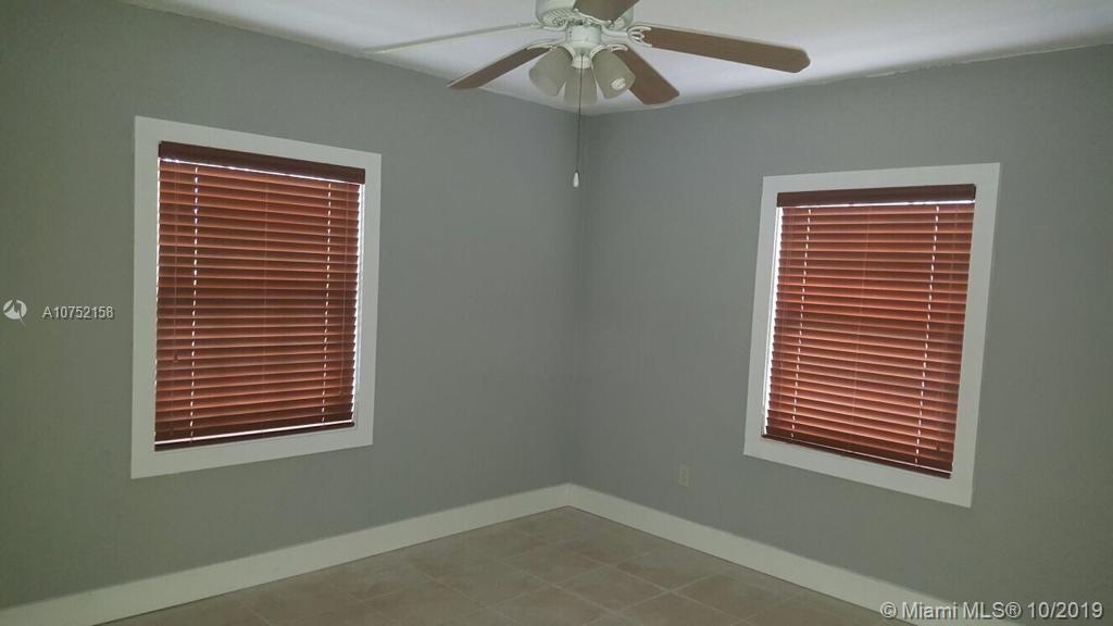 NORTH SHORE HEIGHTS - Residential Lease