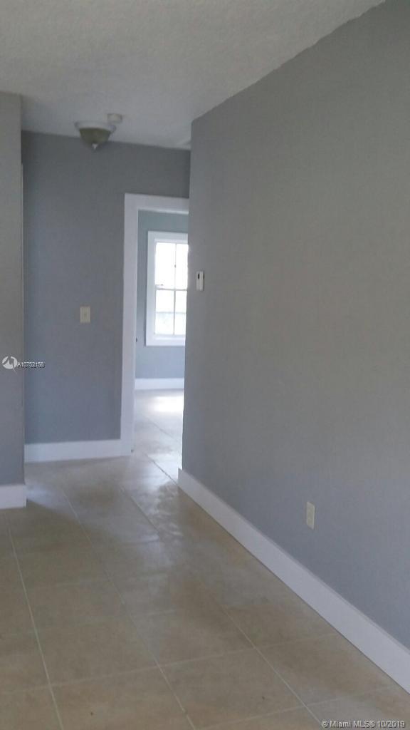 NORTH SHORE HEIGHTS - Residential Lease