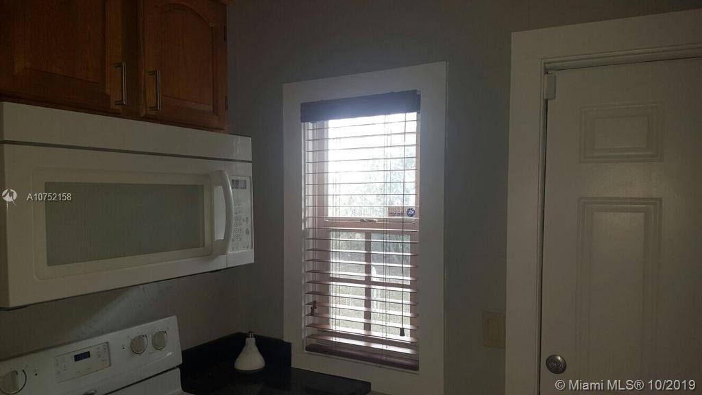 NORTH SHORE HEIGHTS - Residential Lease