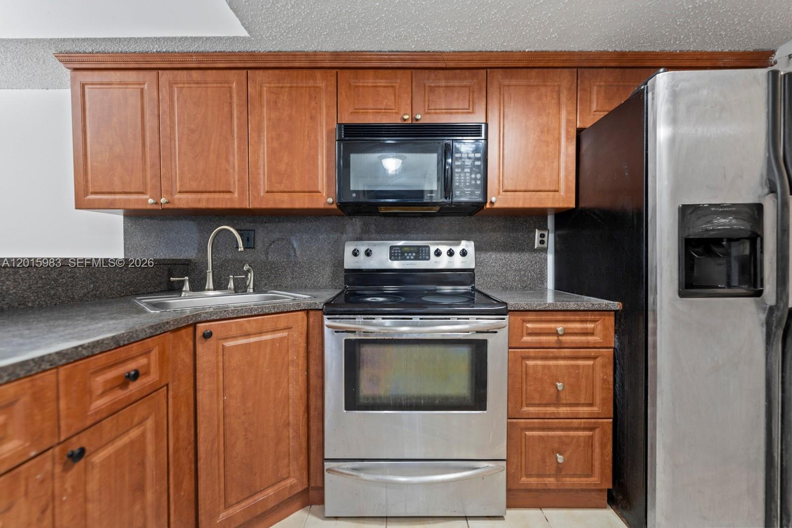 VILLA BELLINI CONDO - Residential