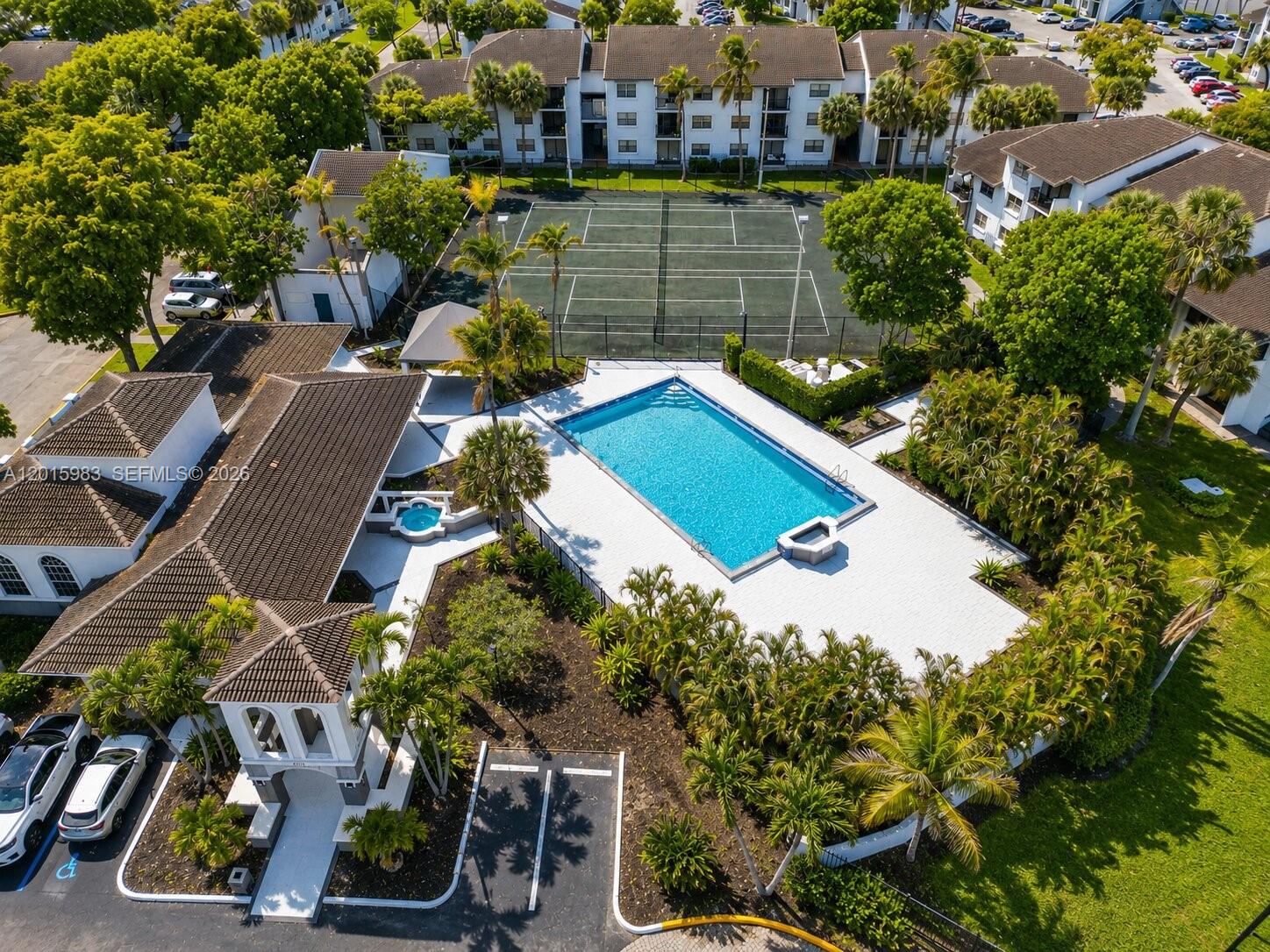 VILLA BELLINI CONDO - Residential