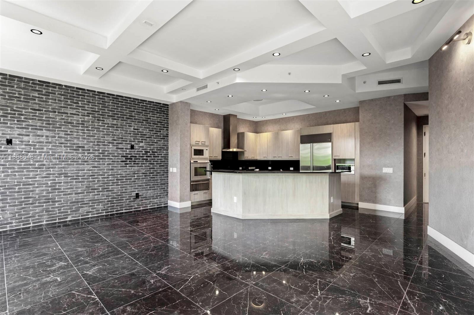 BELLAMARE @ WILLIAMS ISLA - Residential