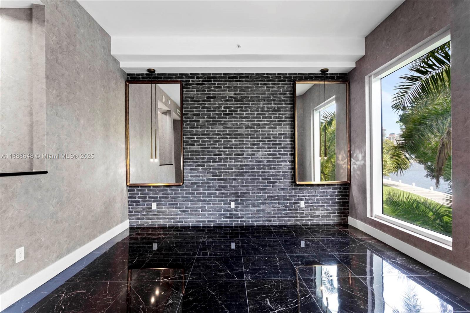 BELLAMARE @ WILLIAMS ISLA - Residential