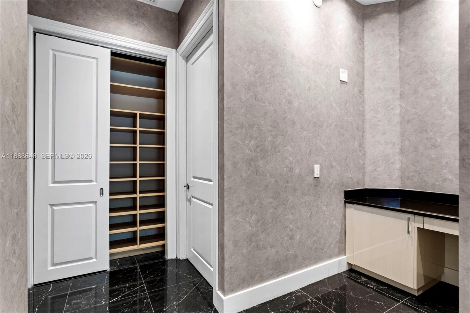 BELLAMARE @ WILLIAMS ISLA - Residential