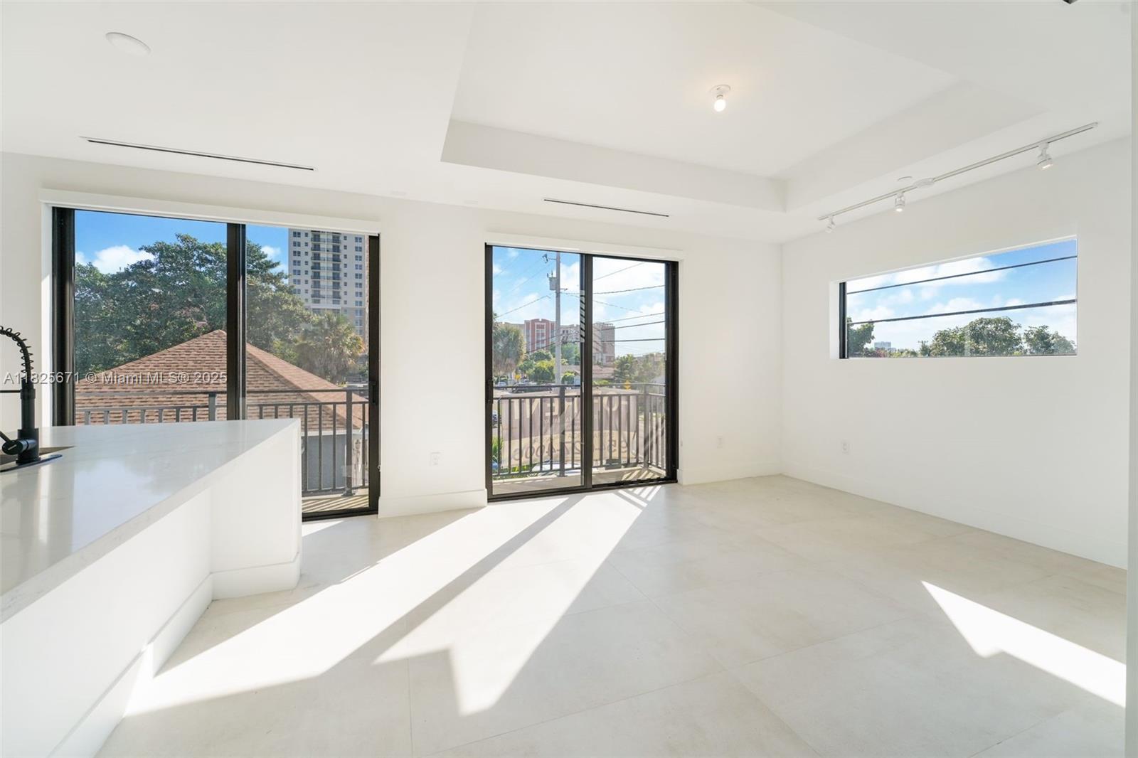 AMD MIAMI SUBURBAN AC - Residential Lease