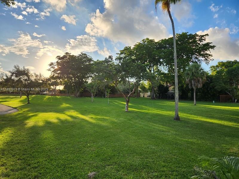 CORAL CLUB GARDEN VILLAS - Residential