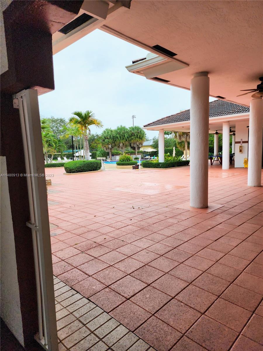 CORAL CLUB GARDEN VILLAS - Residential