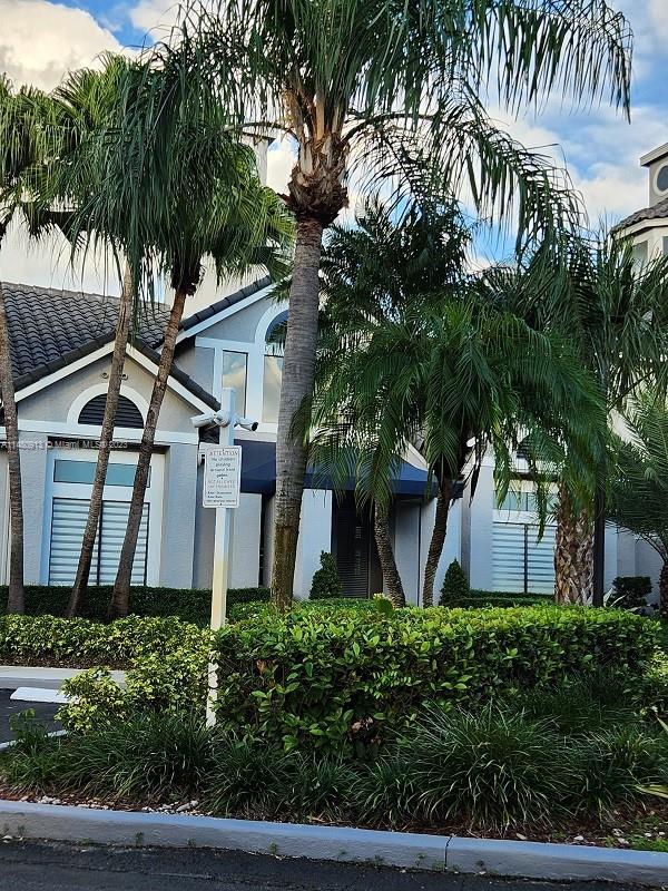 CORAL CLUB GARDEN VILLAS - Residential