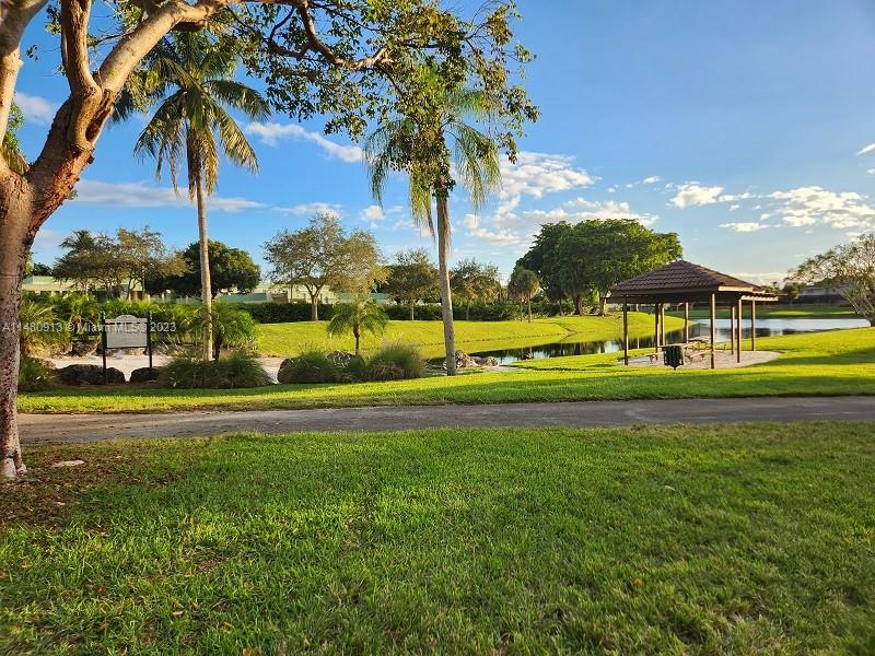 CORAL CLUB GARDEN VILLAS - Residential