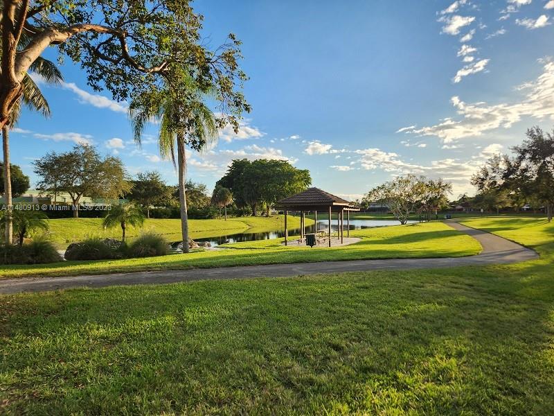 CORAL CLUB GARDEN VILLAS - Residential