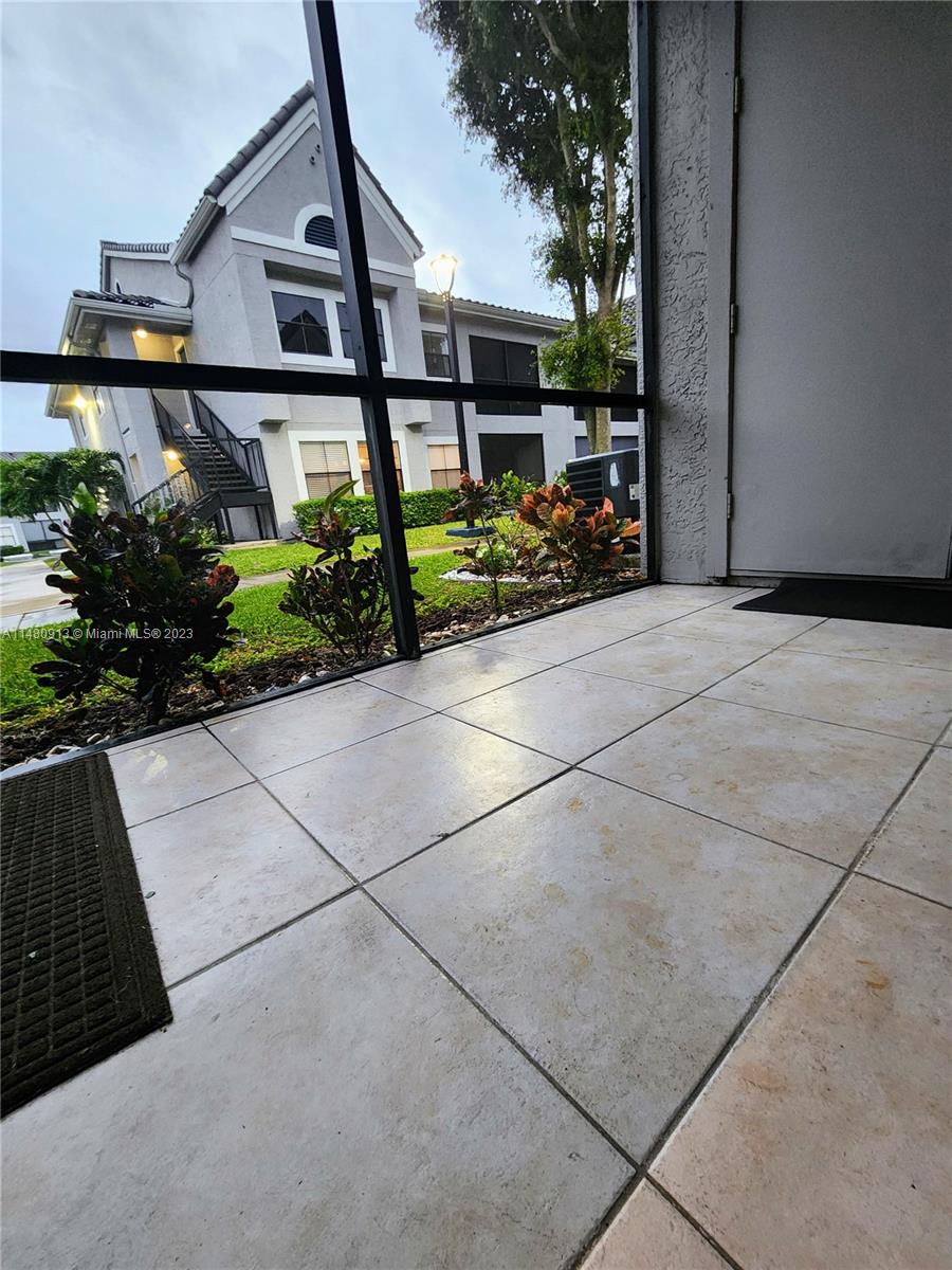 CORAL CLUB GARDEN VILLAS - Residential