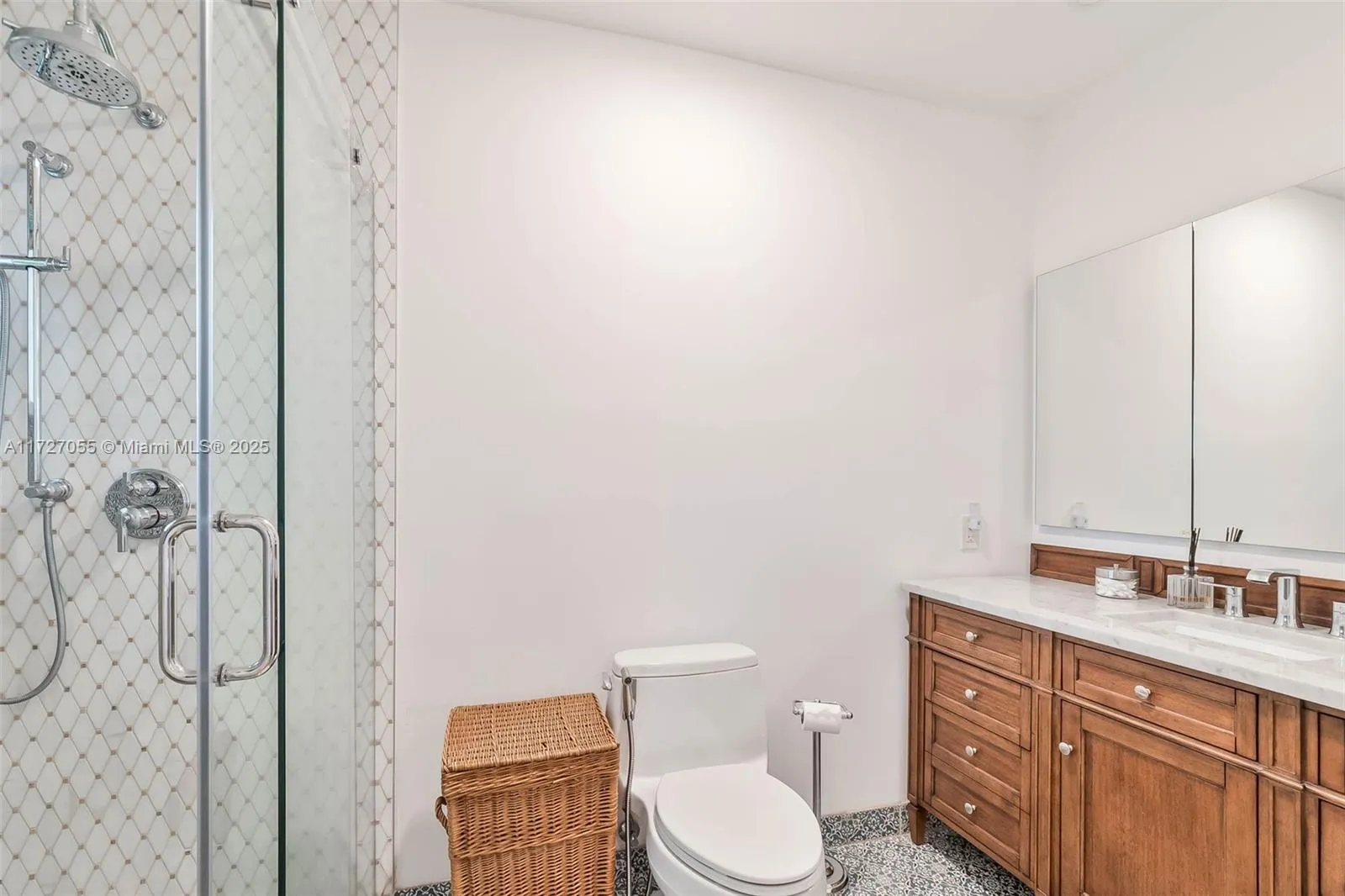 Coral Gables, Florida 33134, United States, 5 Bedrooms Bedrooms, ,4 BathroomsBathrooms,Residential,Active,17130