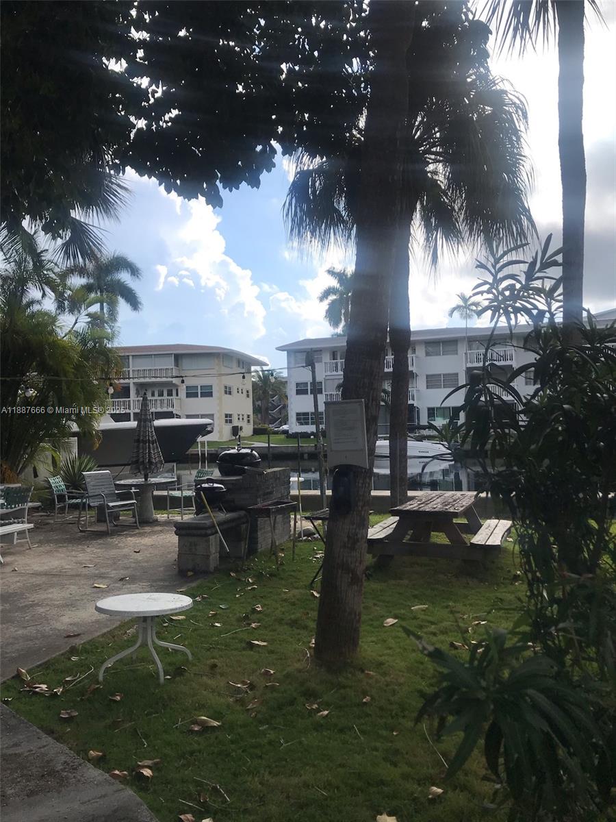 PARADISE VILLAS CONDO - Residential