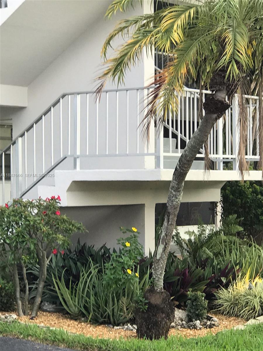 PARADISE VILLAS CONDO - Residential