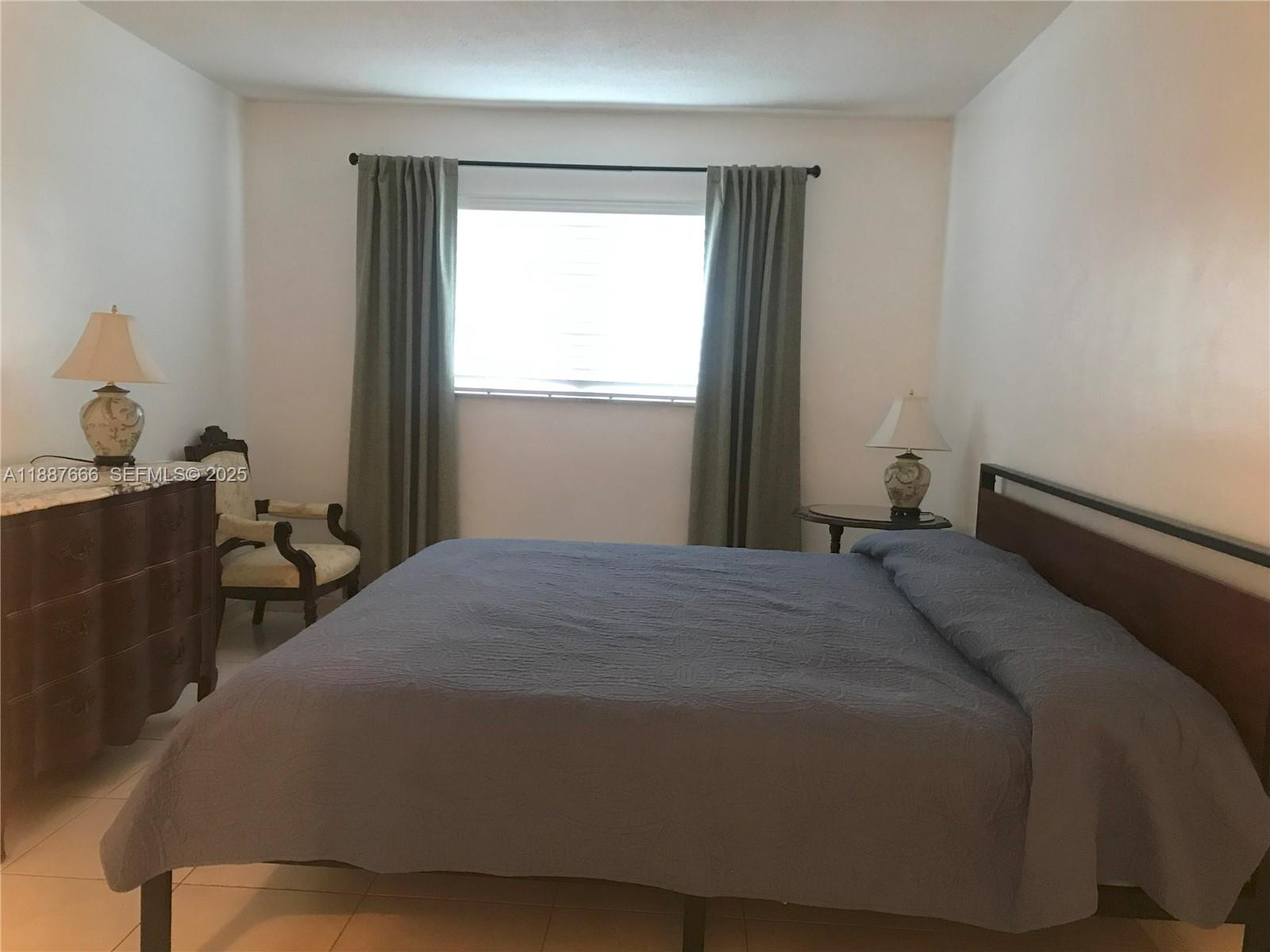 PARADISE VILLAS CONDO - Residential