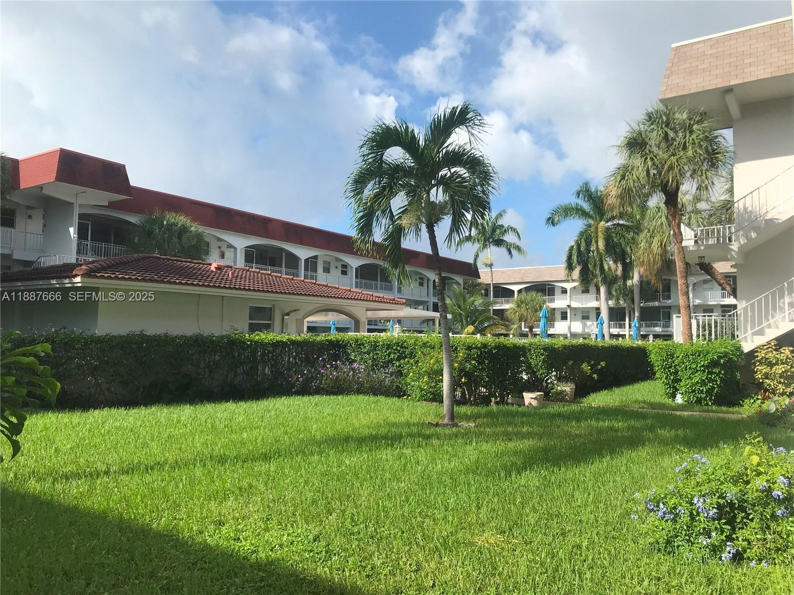 PARADISE VILLAS CONDO - Residential