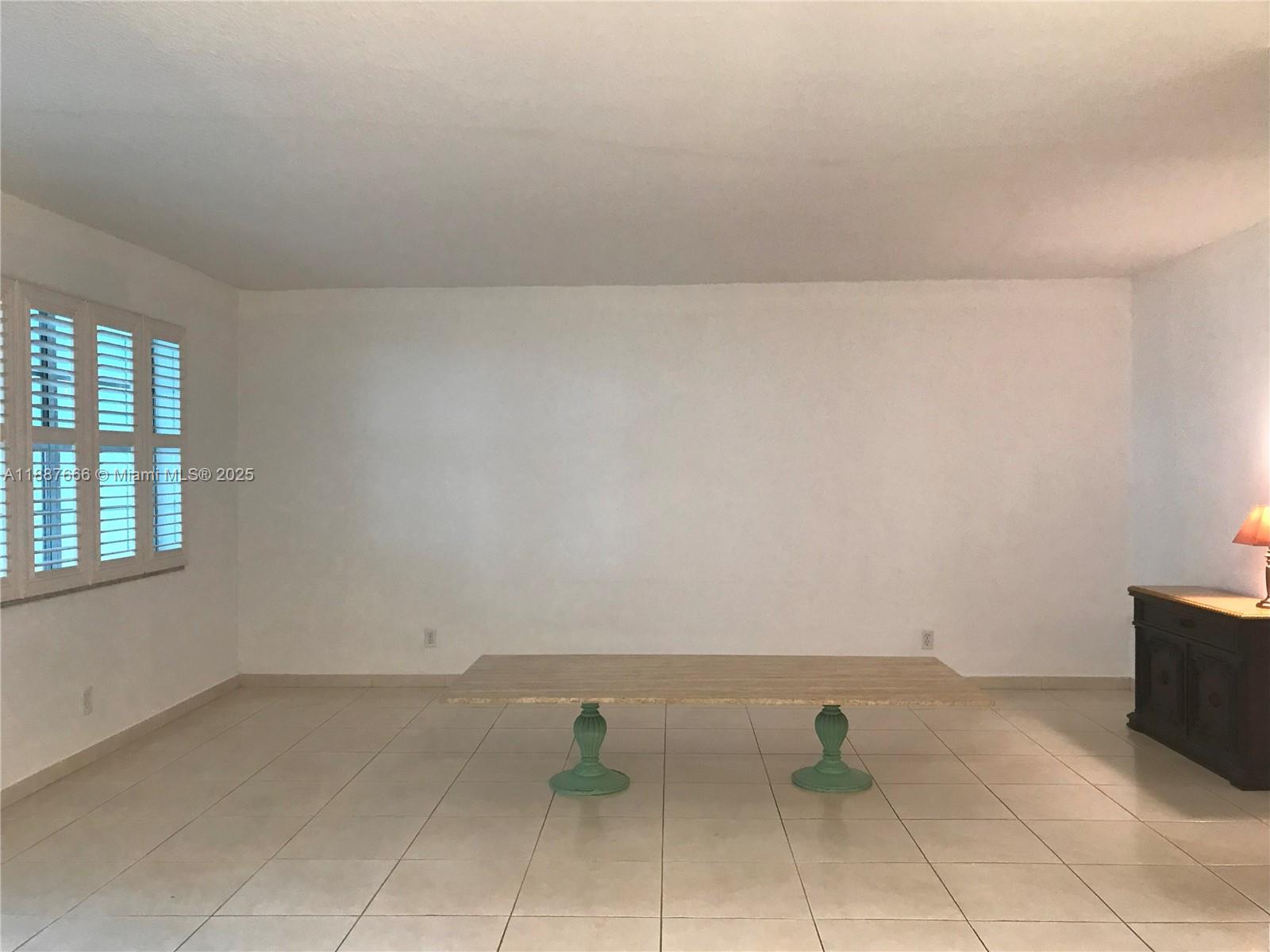 PARADISE VILLAS CONDO - Residential