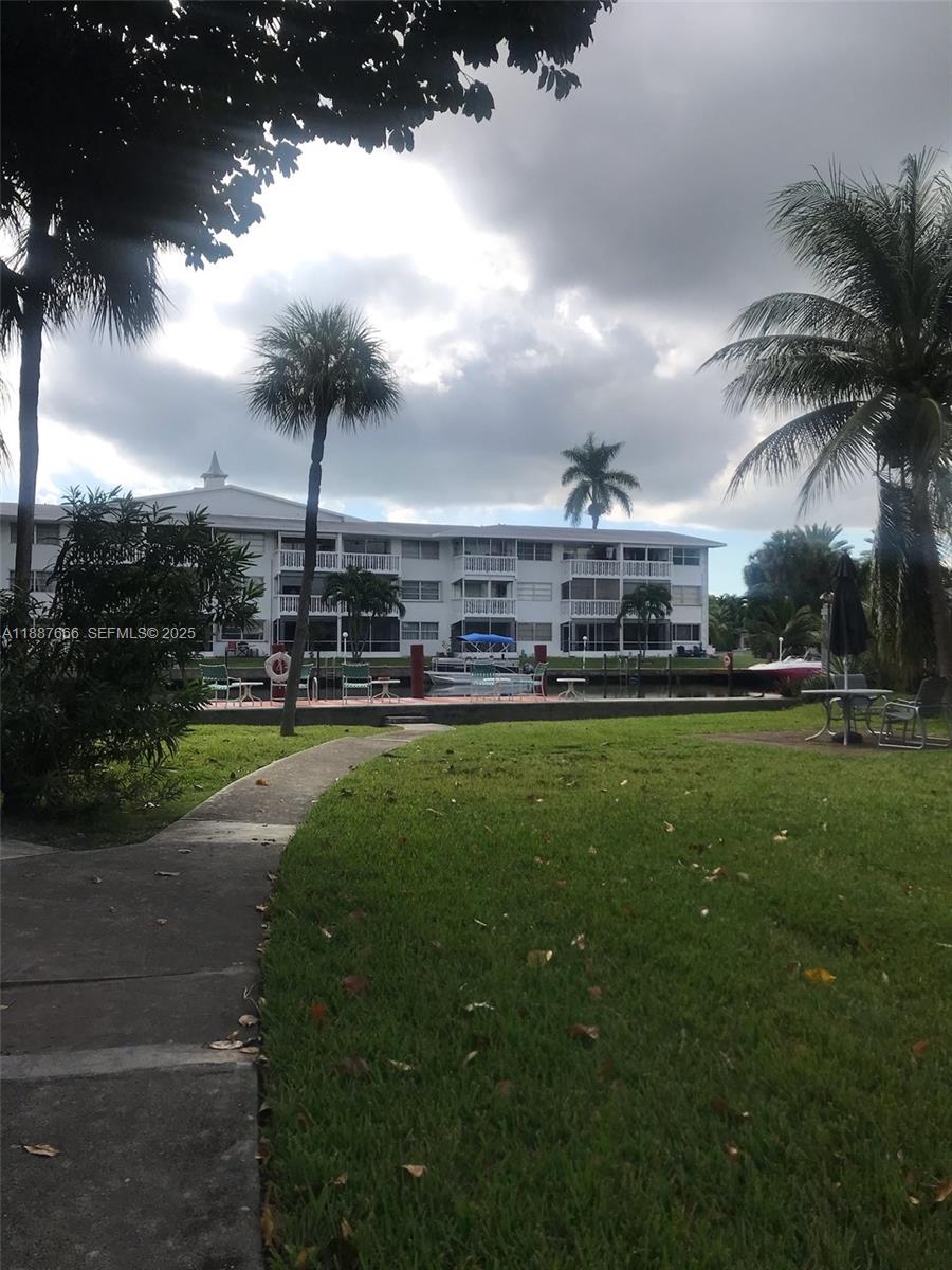 PARADISE VILLAS CONDO - Residential