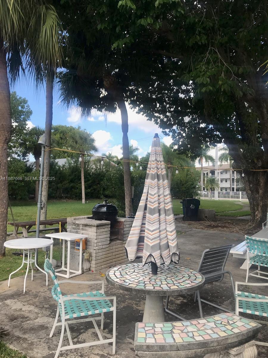 PARADISE VILLAS CONDO - Residential