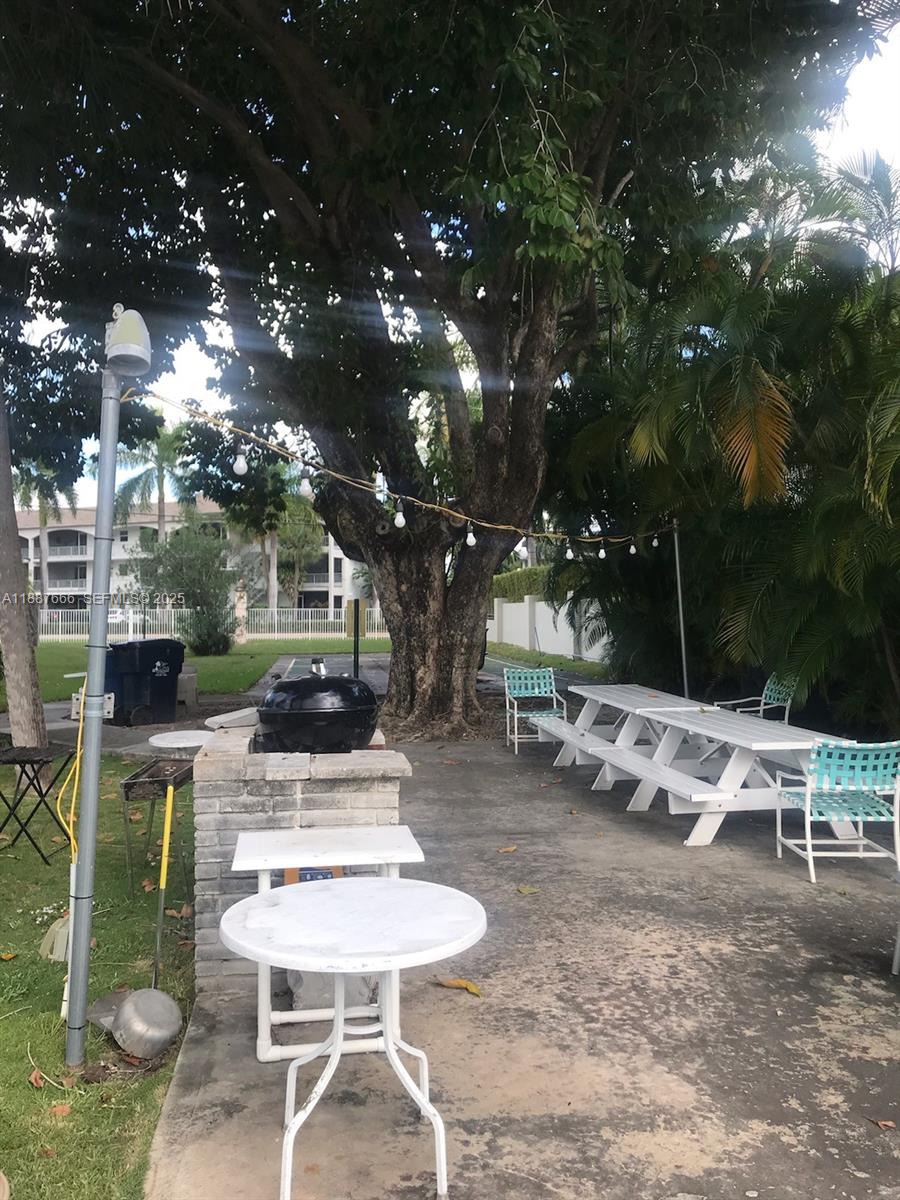 PARADISE VILLAS CONDO - Residential