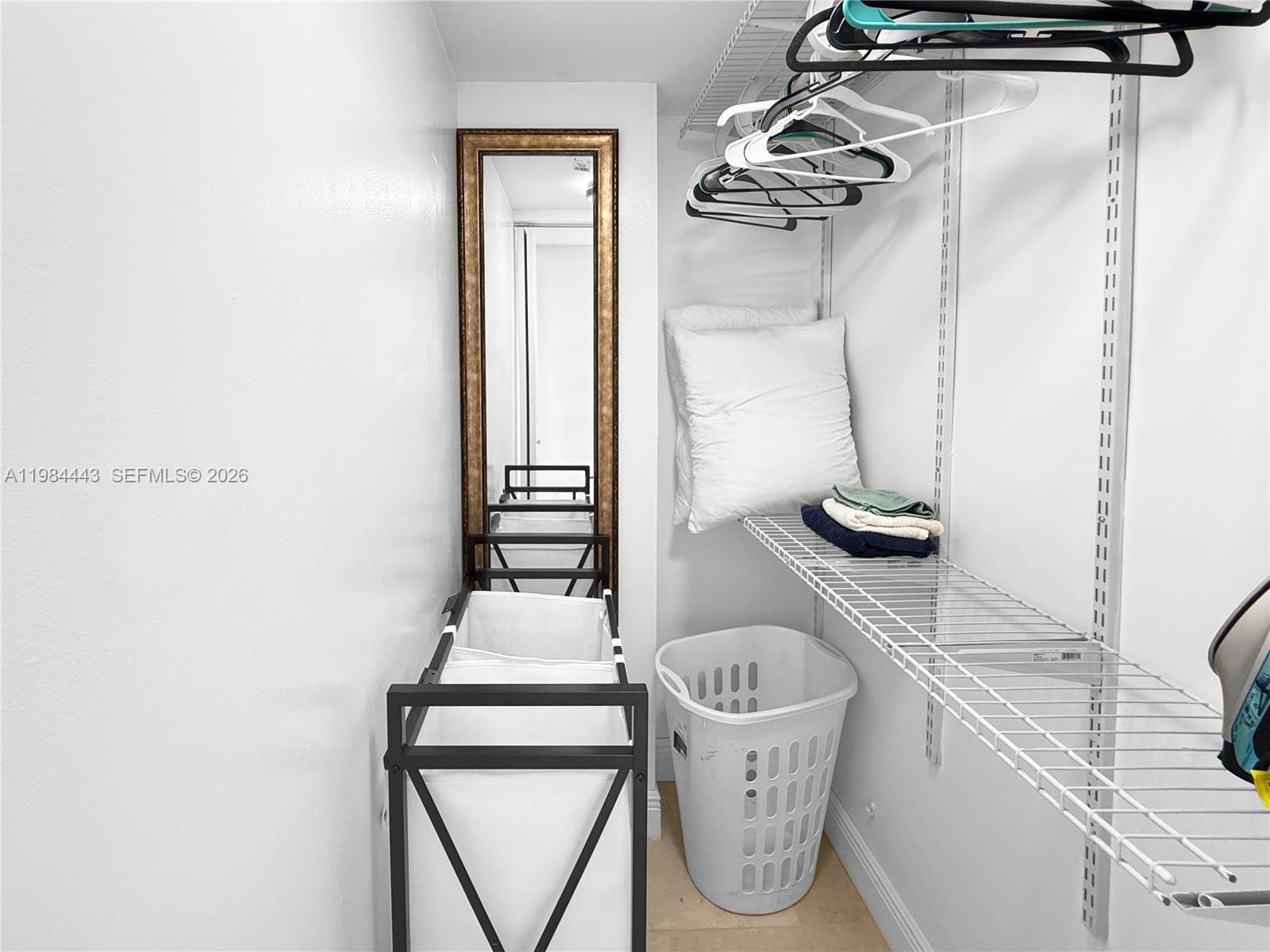 BRAVURA I CONDO - Residential Lease