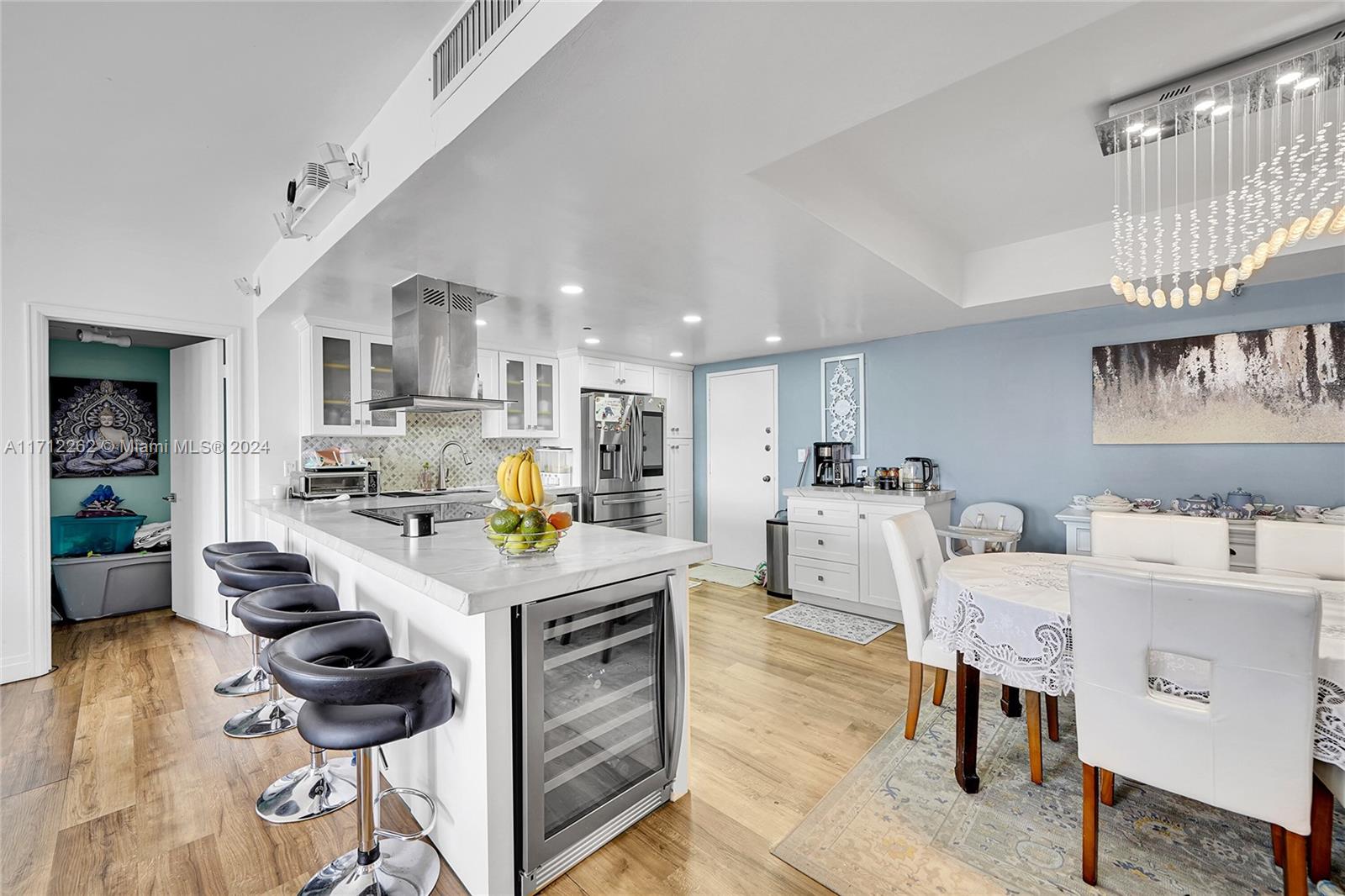 JOCKEY CLUB III CONDO - Residential