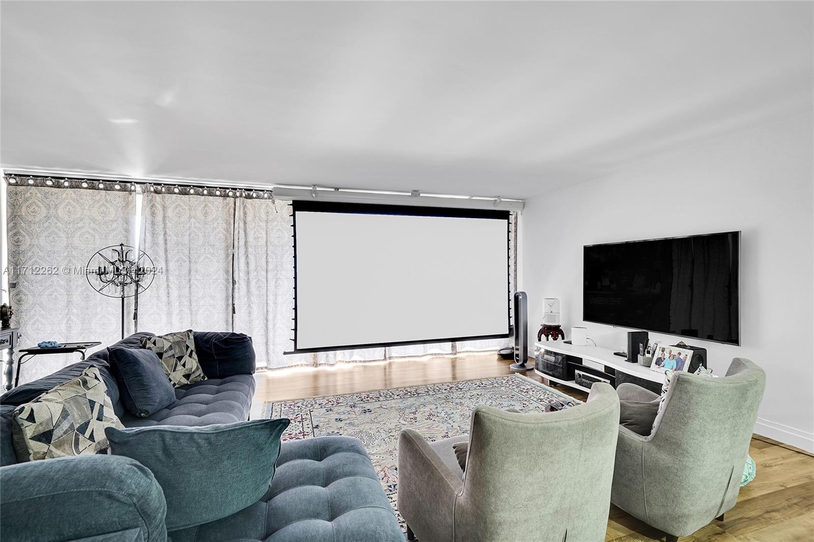 JOCKEY CLUB III CONDO - Residential