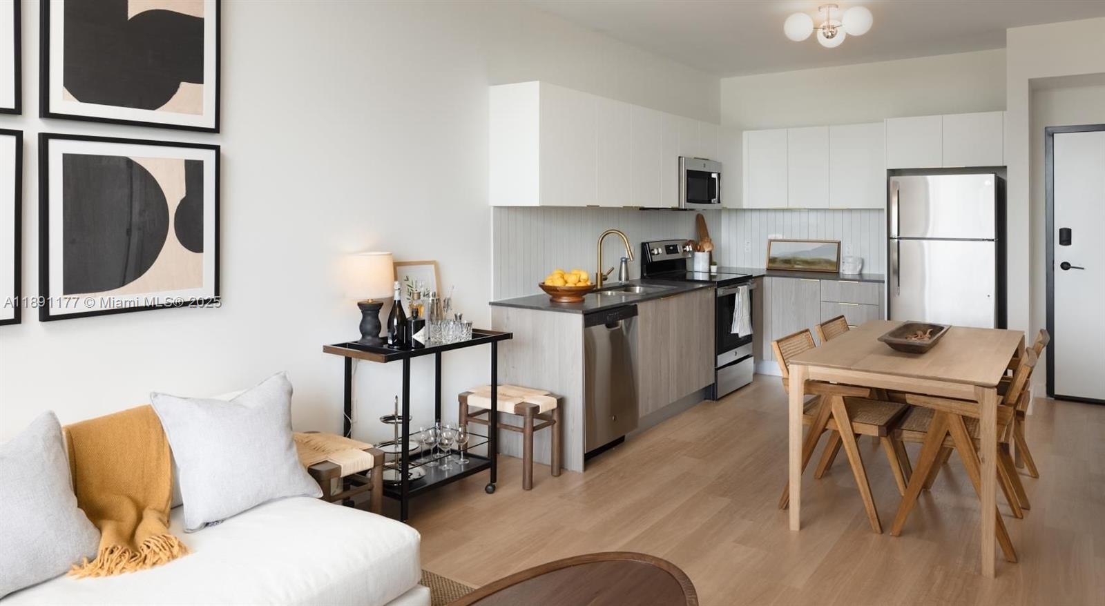 Biscayne 112 - Residential Lease