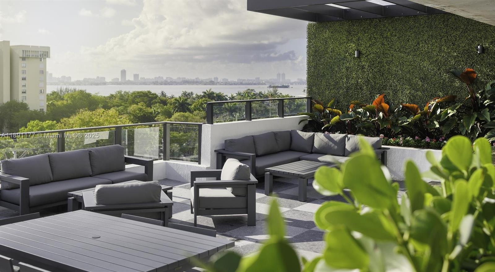 Biscayne 112 - Residential Lease