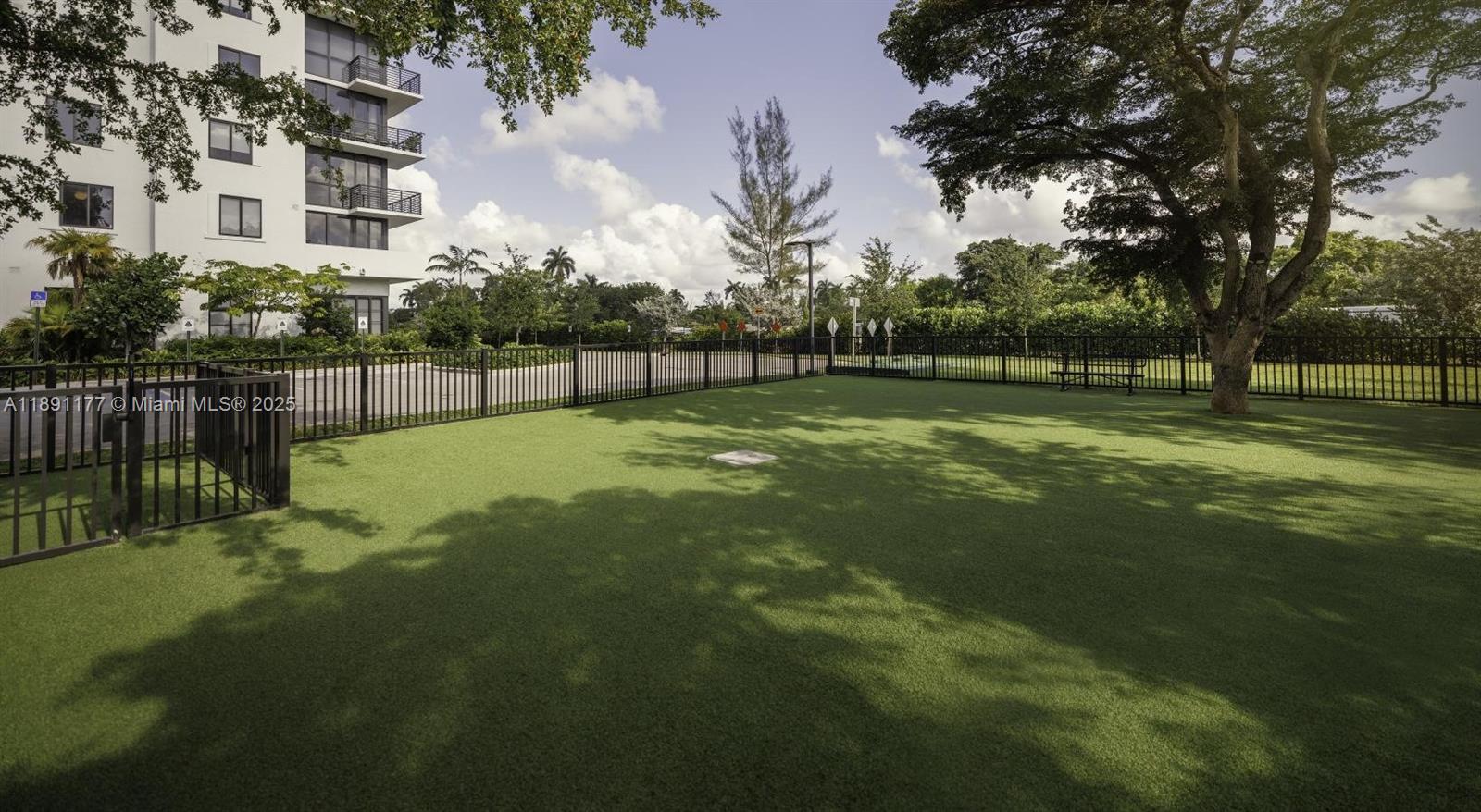 Biscayne 112 - Residential Lease