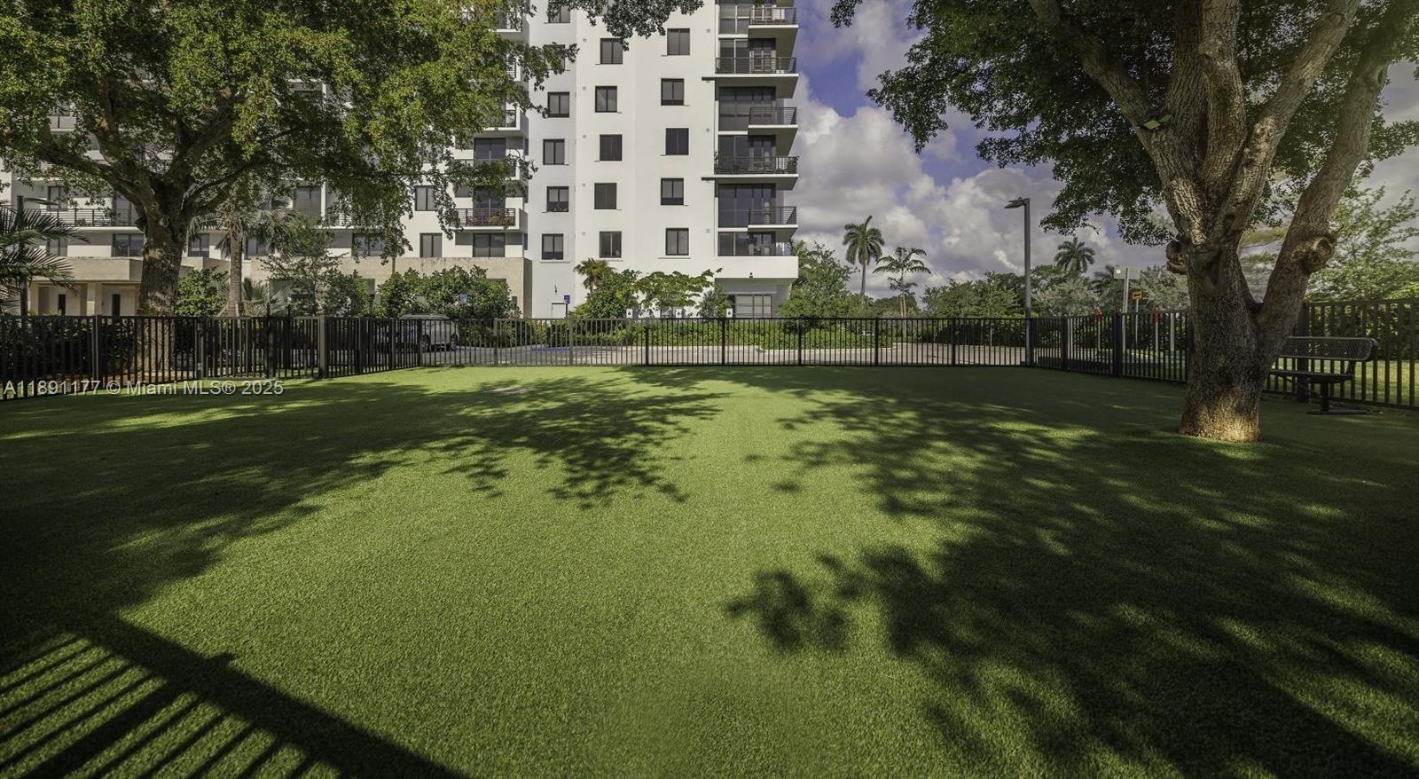 Biscayne 112 - Residential Lease