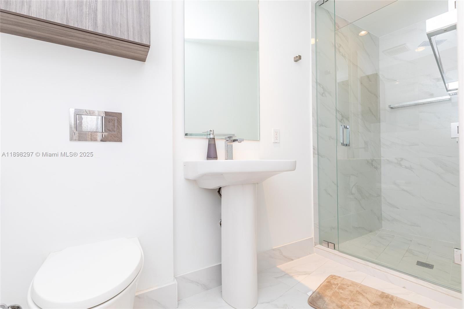 801 SMA RESIDENCES CONDO - Residential Lease