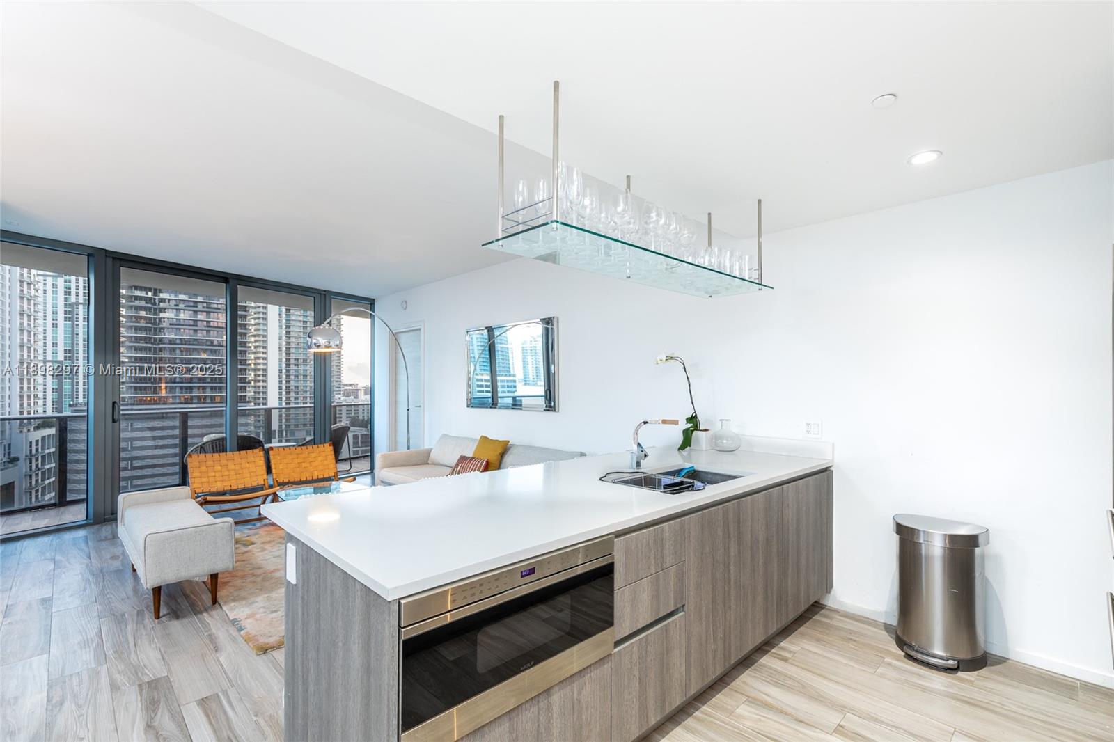 801 SMA RESIDENCES CONDO - Residential Lease