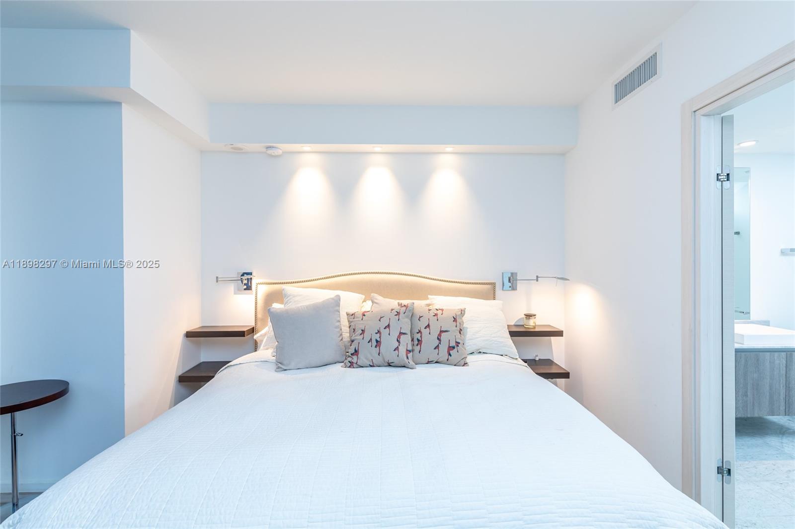 801 SMA RESIDENCES CONDO - Residential Lease